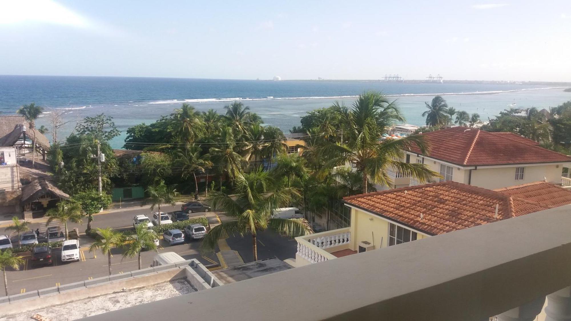 Residencial Las Palmeras De Willy Boca Chica Exterior photo